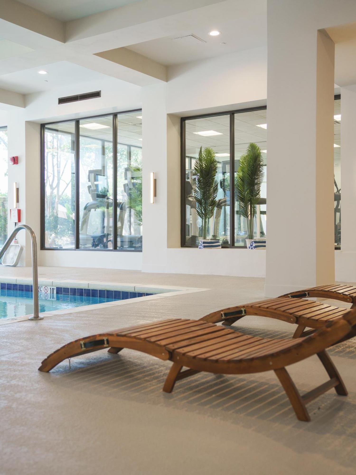 Memphis Vitality Hotel Bagian luar foto